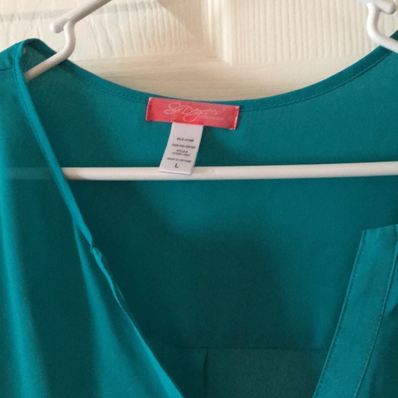 Six Degrees of Separation Blouse - Picture 2 of 4